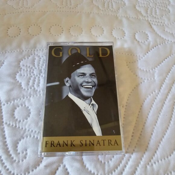 Frank Sinatra "Gold" Cassette Tape EMI-Capitol Music 1997 Vintage Collection - Picture 1 of 7